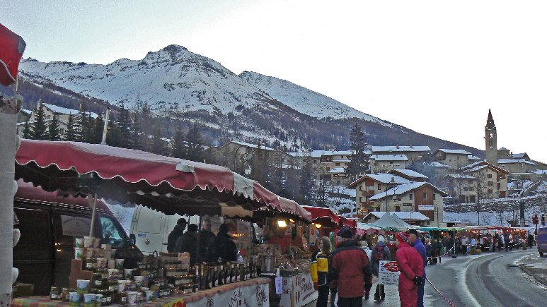 Marché de Lanslevillard